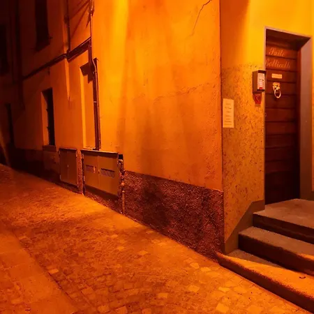 Caravaggio Love hotel