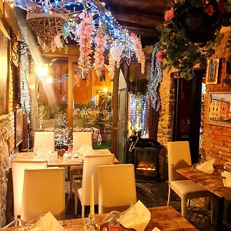 Caravaggio Love hotel *